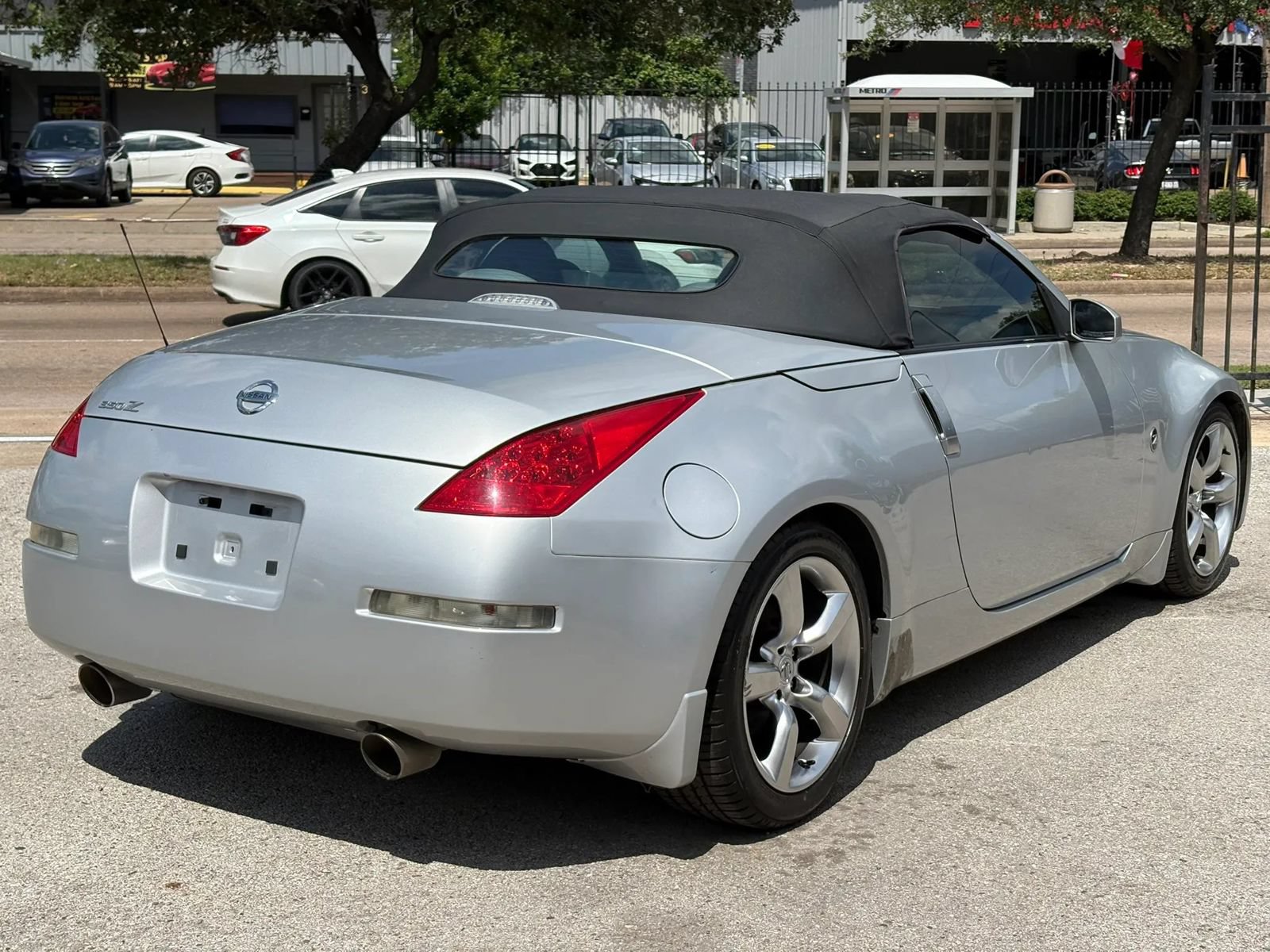 Used 2006 Nissan 350Z Touring RWD image 13