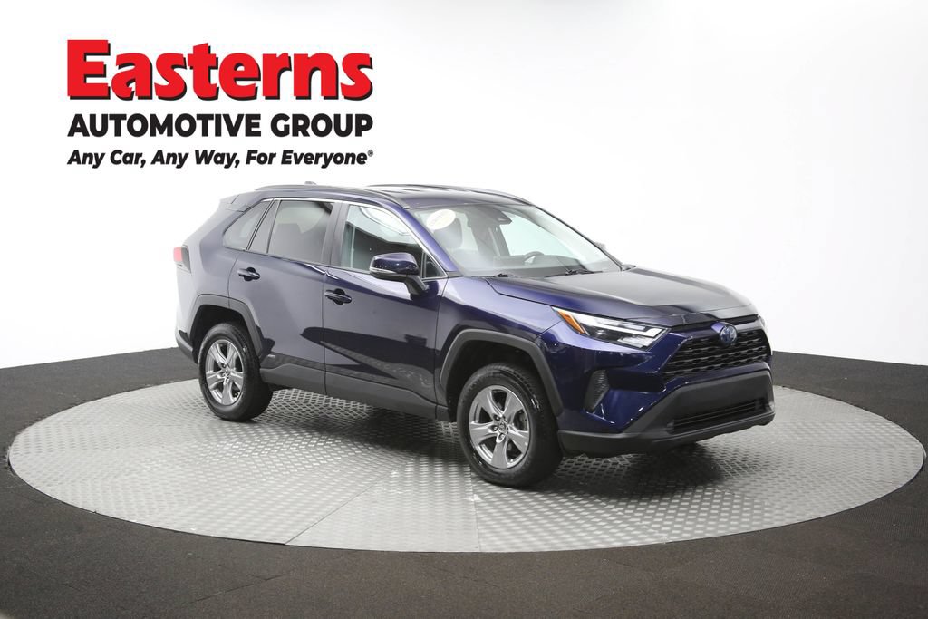 Used 2024 Toyota RAV4 XLE AWD/4WD image 47
