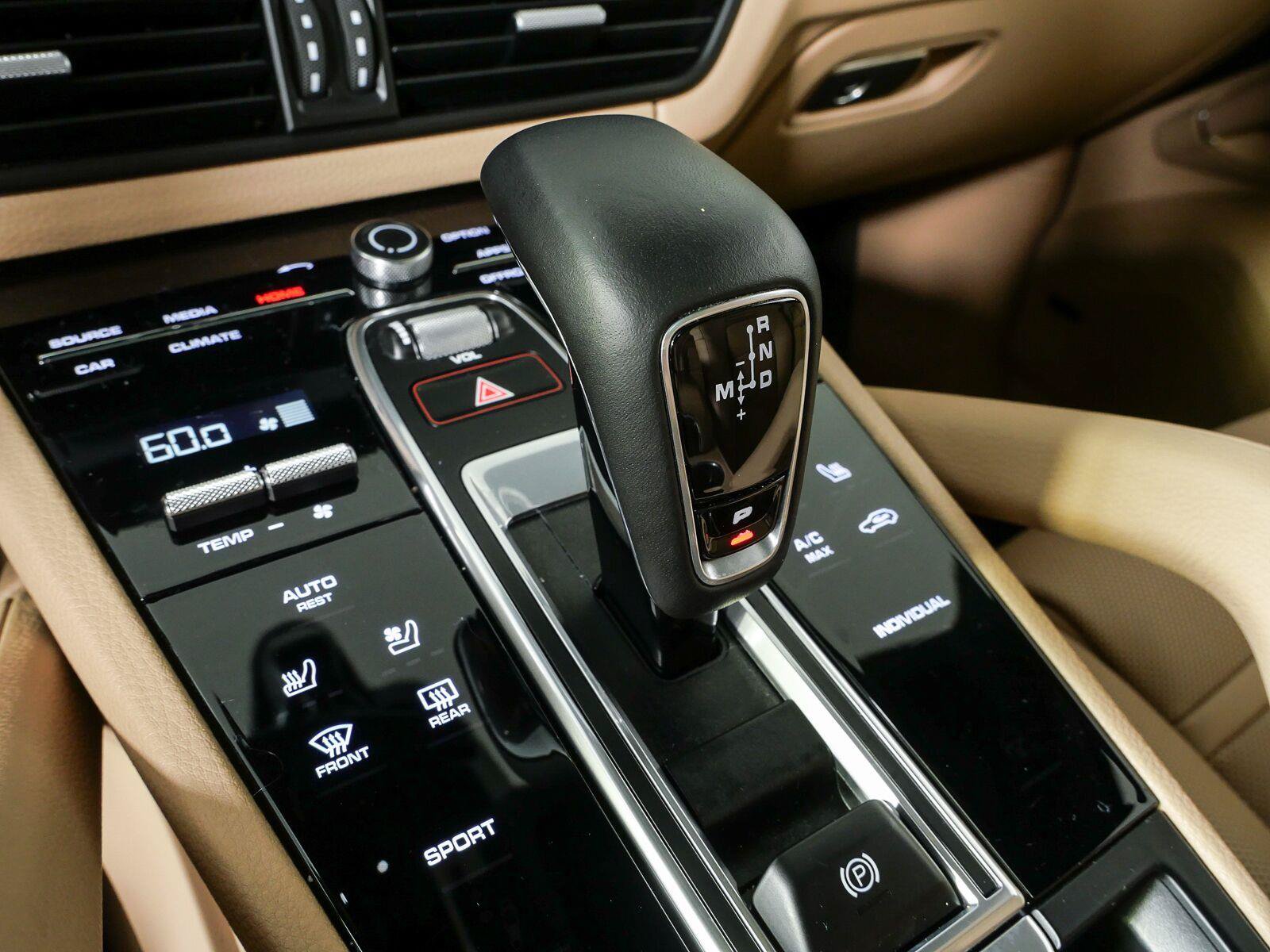 Certified 2020 Porsche Cayenne AWD/4WD image 19
