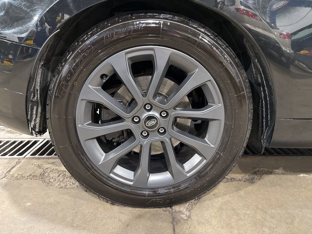 Used 2024 Land Rover Range Rover Sport Dynamic SE AWD/4WD image 9