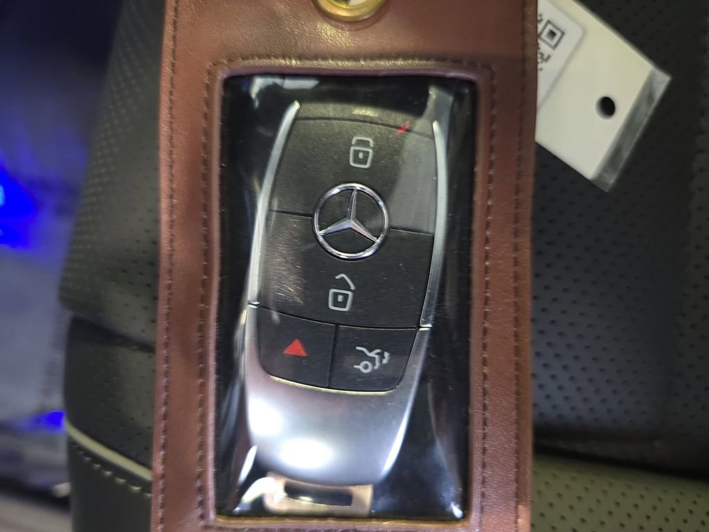 New 2026 Mercedes-Benz GLE 580 4MATIC image 38
