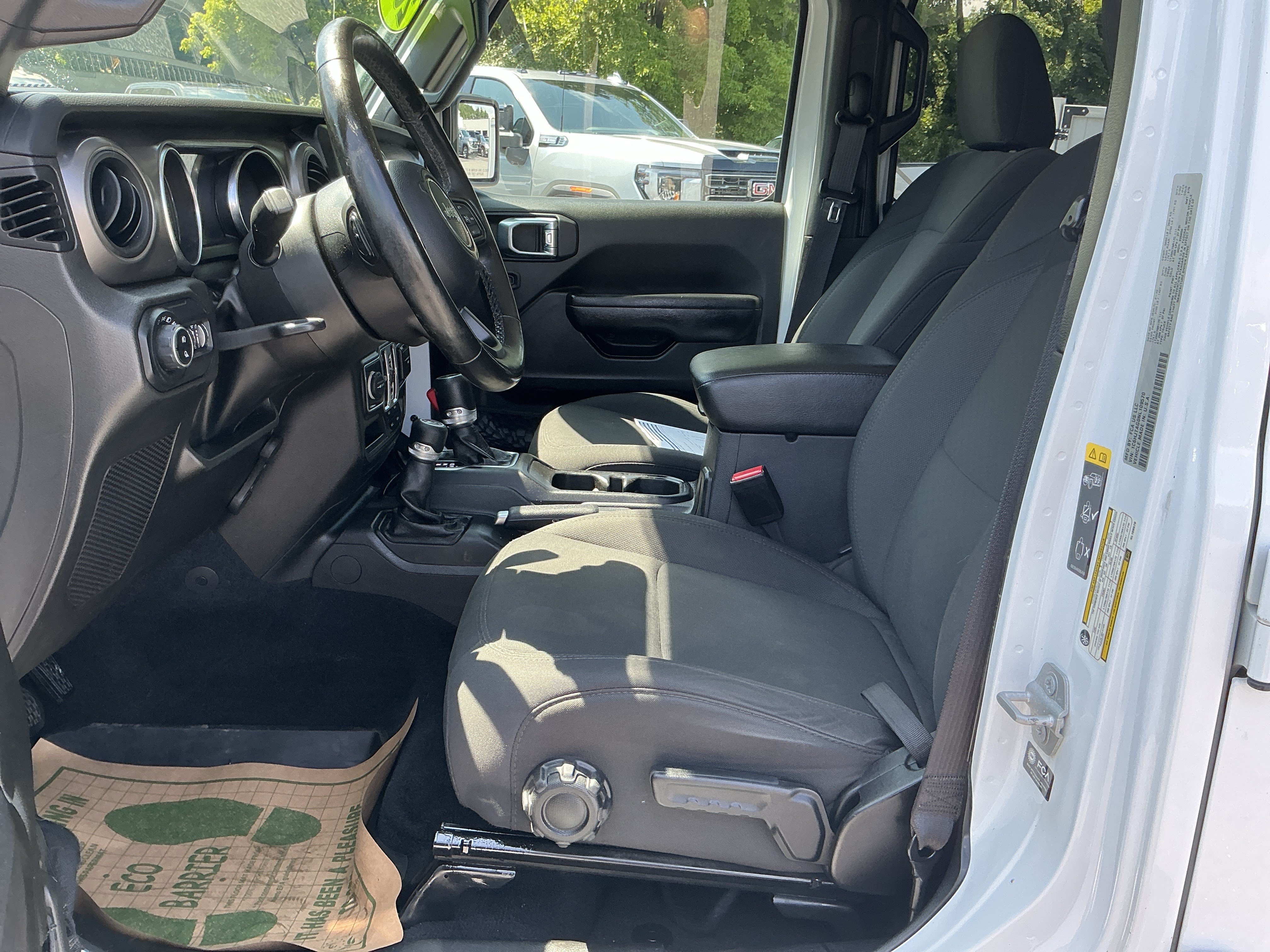 Used 2022 Jeep Gladiator Sport AWD/4WD image 15