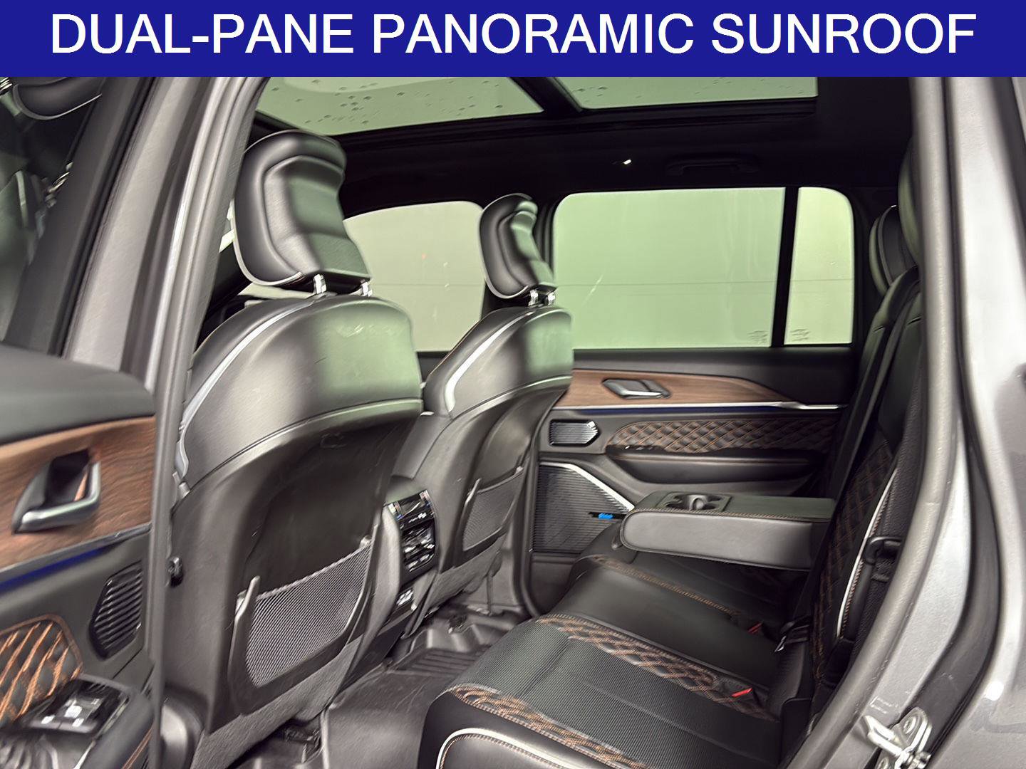 Used 2022 Jeep Grand Cherokee Summit w/ Advanced Protech Group IV image 21