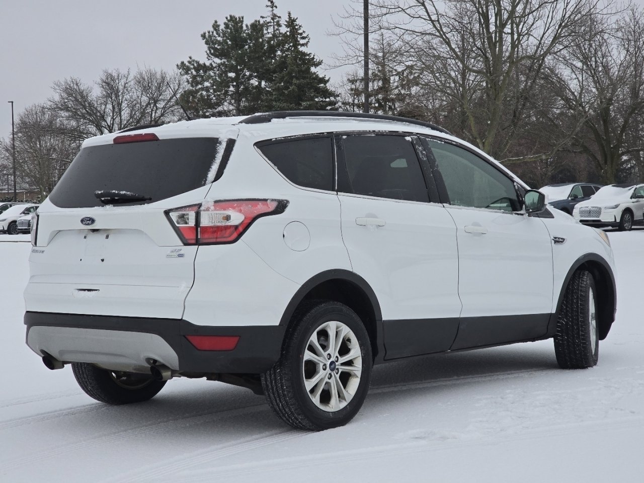 Used 2018 Ford Escape SE w/ Ford Safe & Smart Package image 15