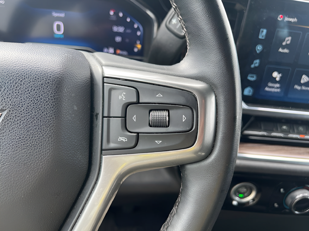 Used 2024 Chevrolet Silverado 1500 LT AWD/4WD image 22