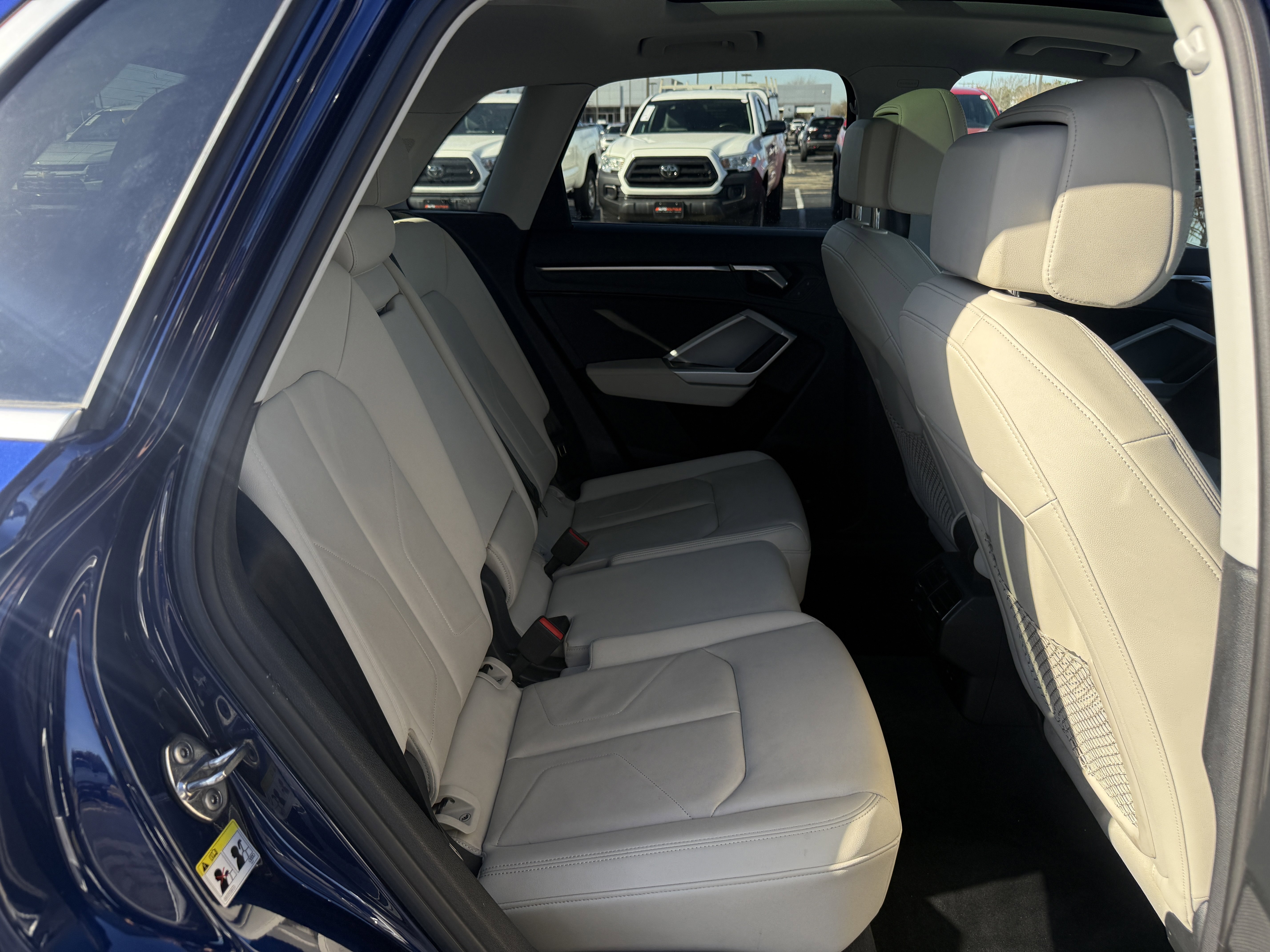 Used 2024 Audi Q3 2.0T Premium w/ Convenience Package image 51