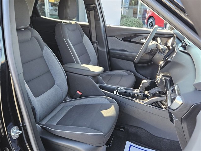 Used 2023 Chevrolet TrailBlazer LT w/ Convenience Package image 17