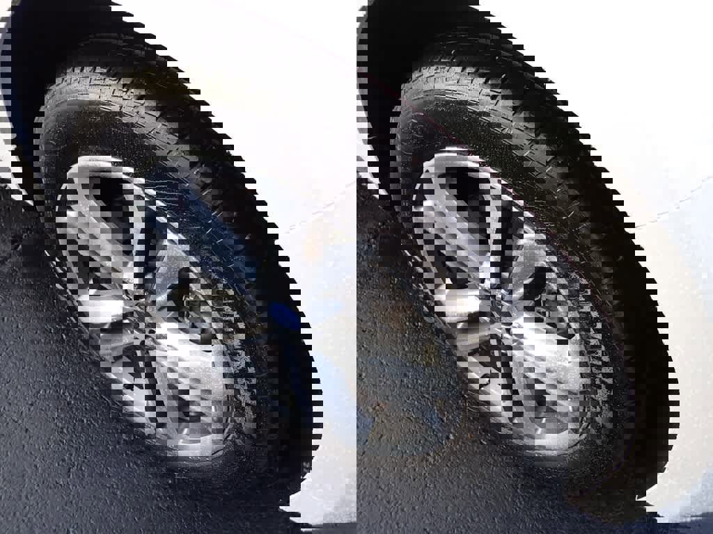 Used 2017 Ford Edge Sport w/ Technology Package image 9