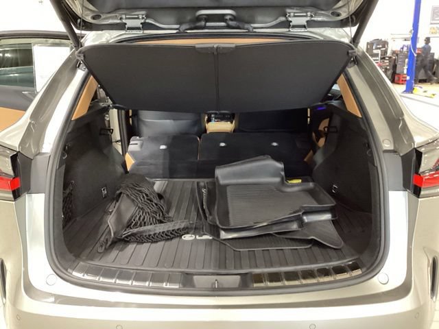 Used 2025 Lexus NX 350 AWD w/ Accessory Package (2T) image 16
