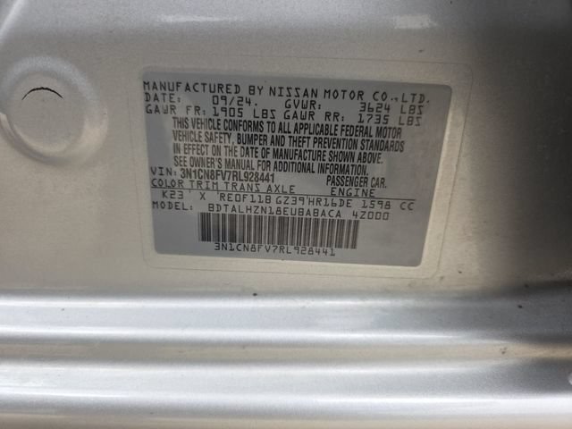 Used 2024 Nissan Versa SR FWD image 33