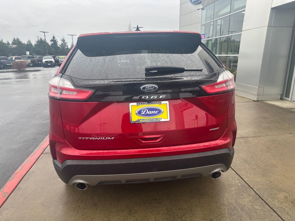 Used 2022 Ford Edge Titanium image 3