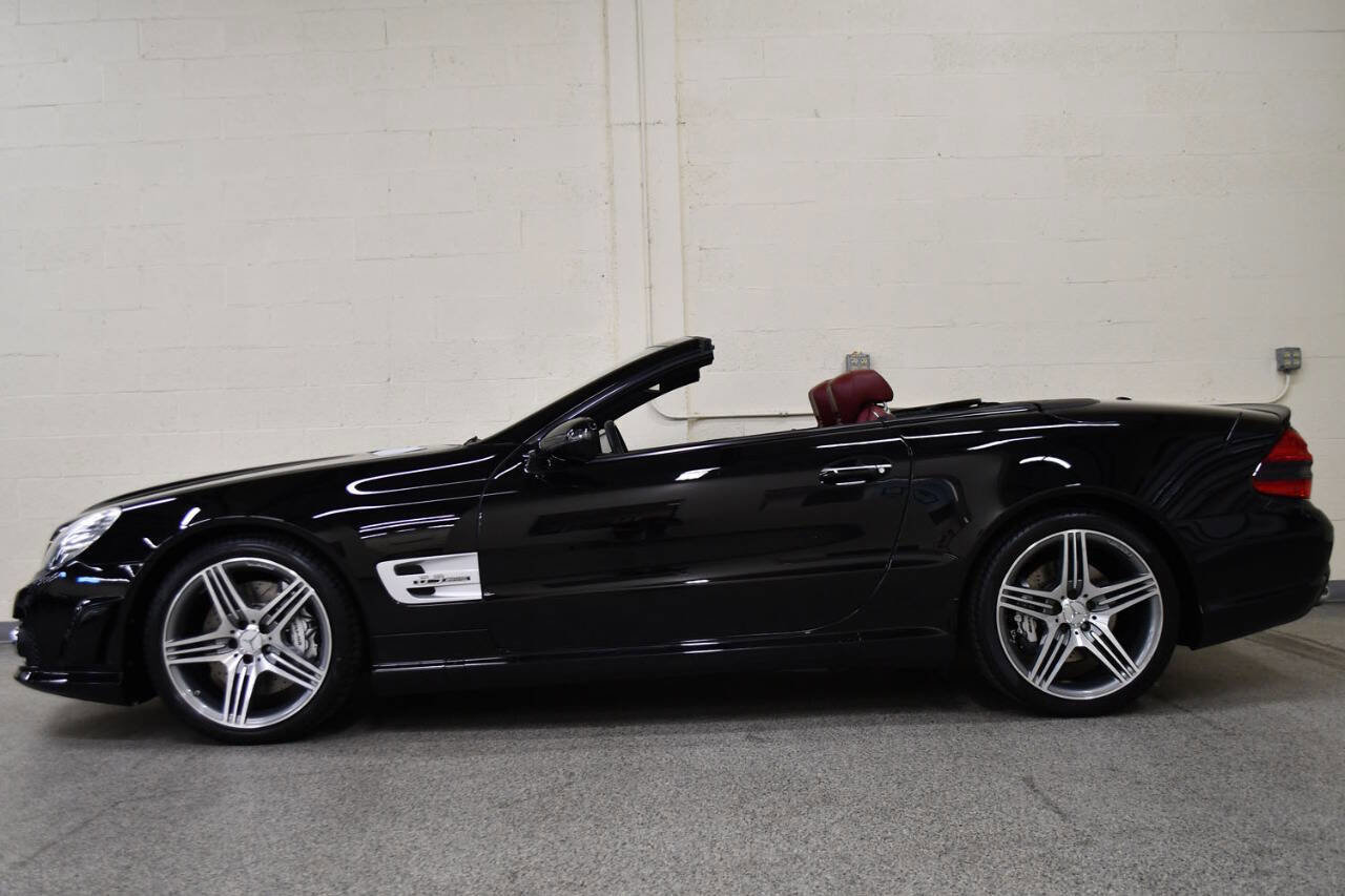 Used 2012 Mercedes-Benz SL 63 AMG image 3