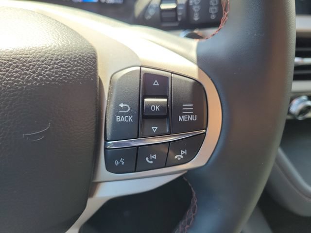 Used 2026 Ford Explorer Active w/ Active Comfort Package RWD image 6