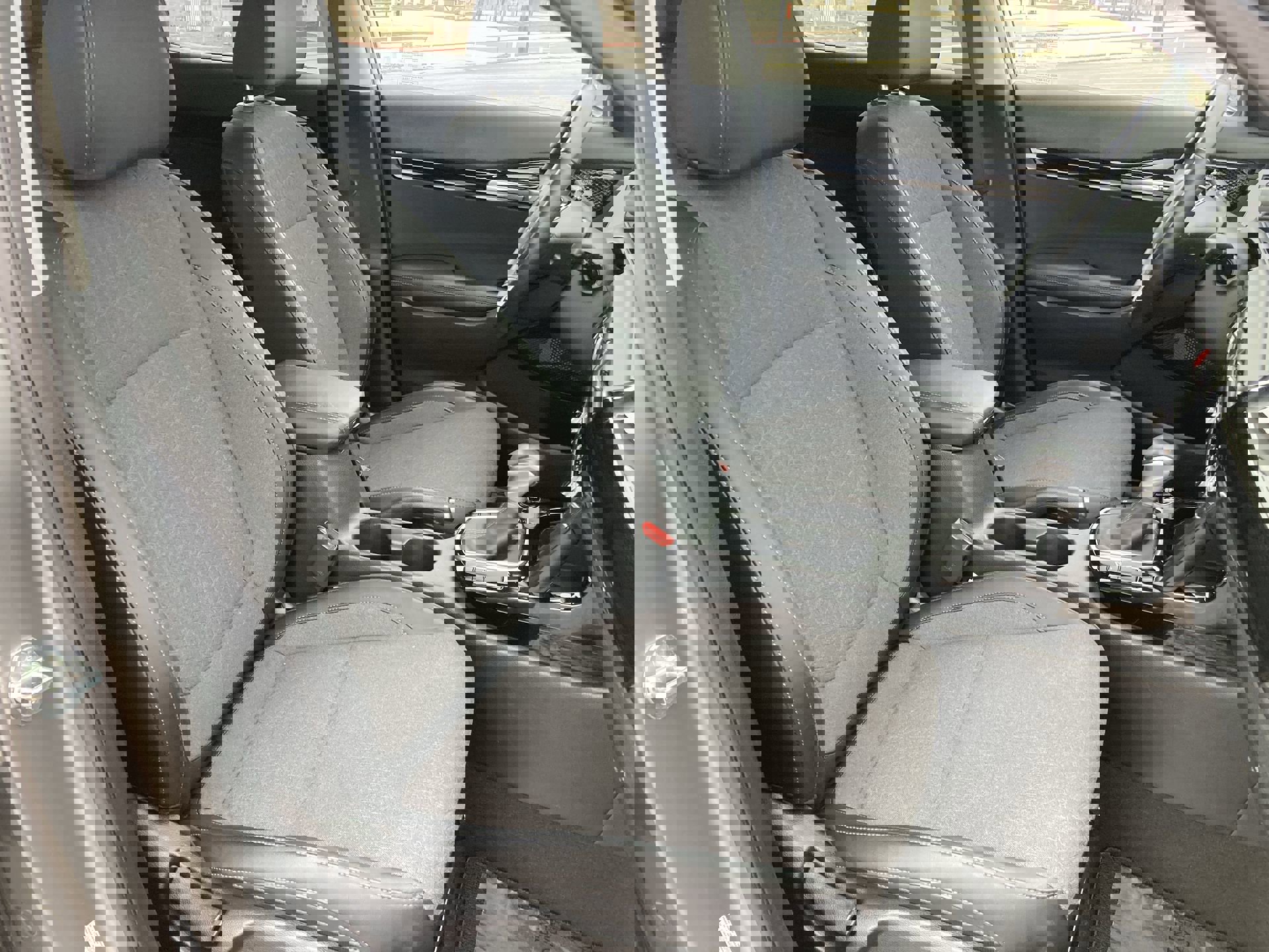 Used 2025 Kia Seltos S image 28