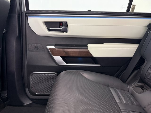 Used 2024 Toyota Sequoia Capstone image 33