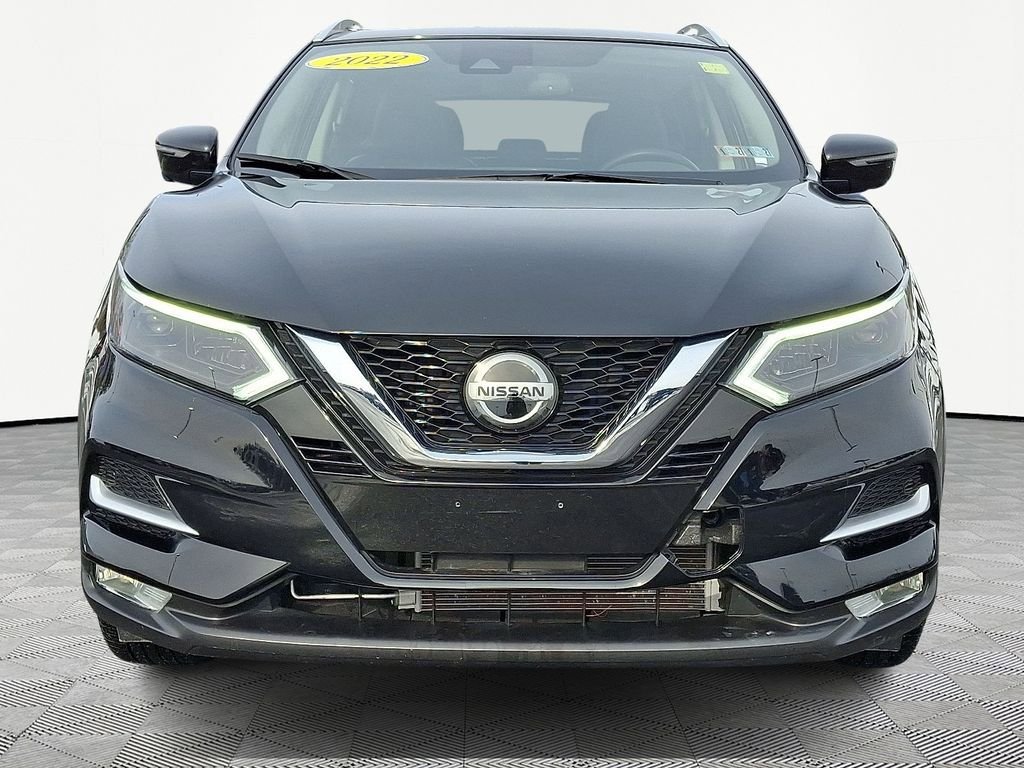 Used 2022 Nissan Rogue Sport SL w/ Premium Package image 2