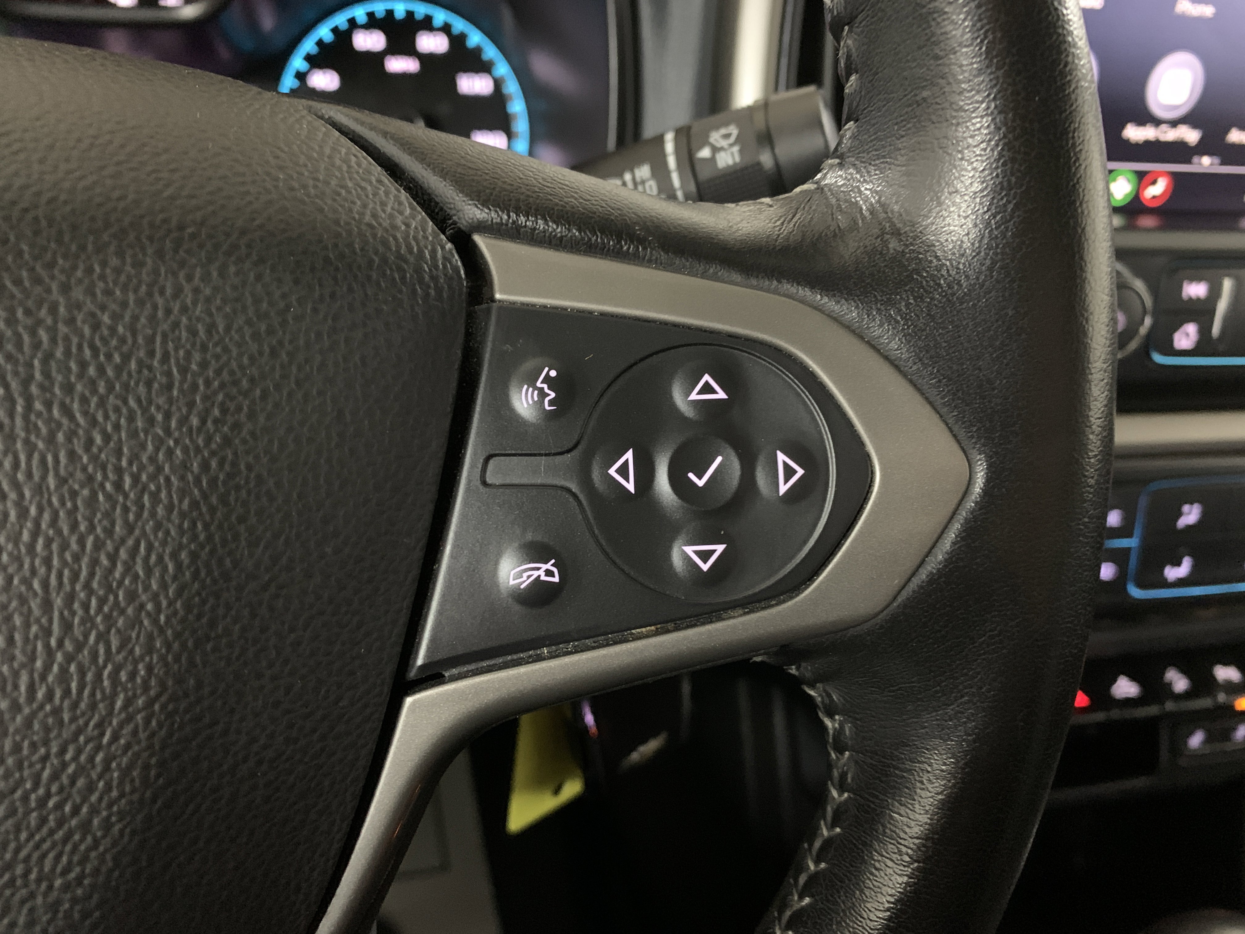 Used 2022 Chevrolet Colorado Z71 image 20