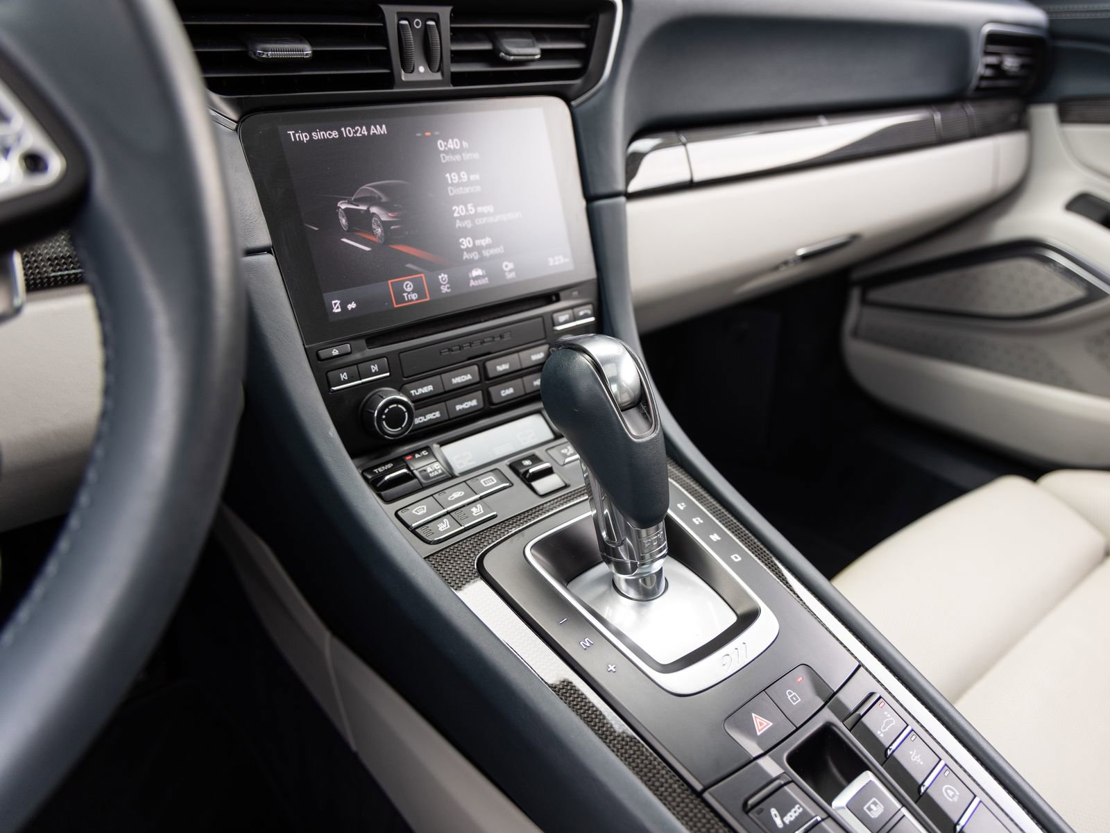 Used 2019 Porsche 911 Turbo S AWD/4WD image 18