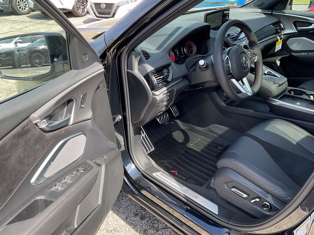 New 2026 Acura RDX w/ Advance Package AWD/4WD image 10