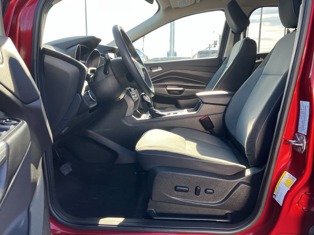 Certified 2019 Ford Escape SE image 27