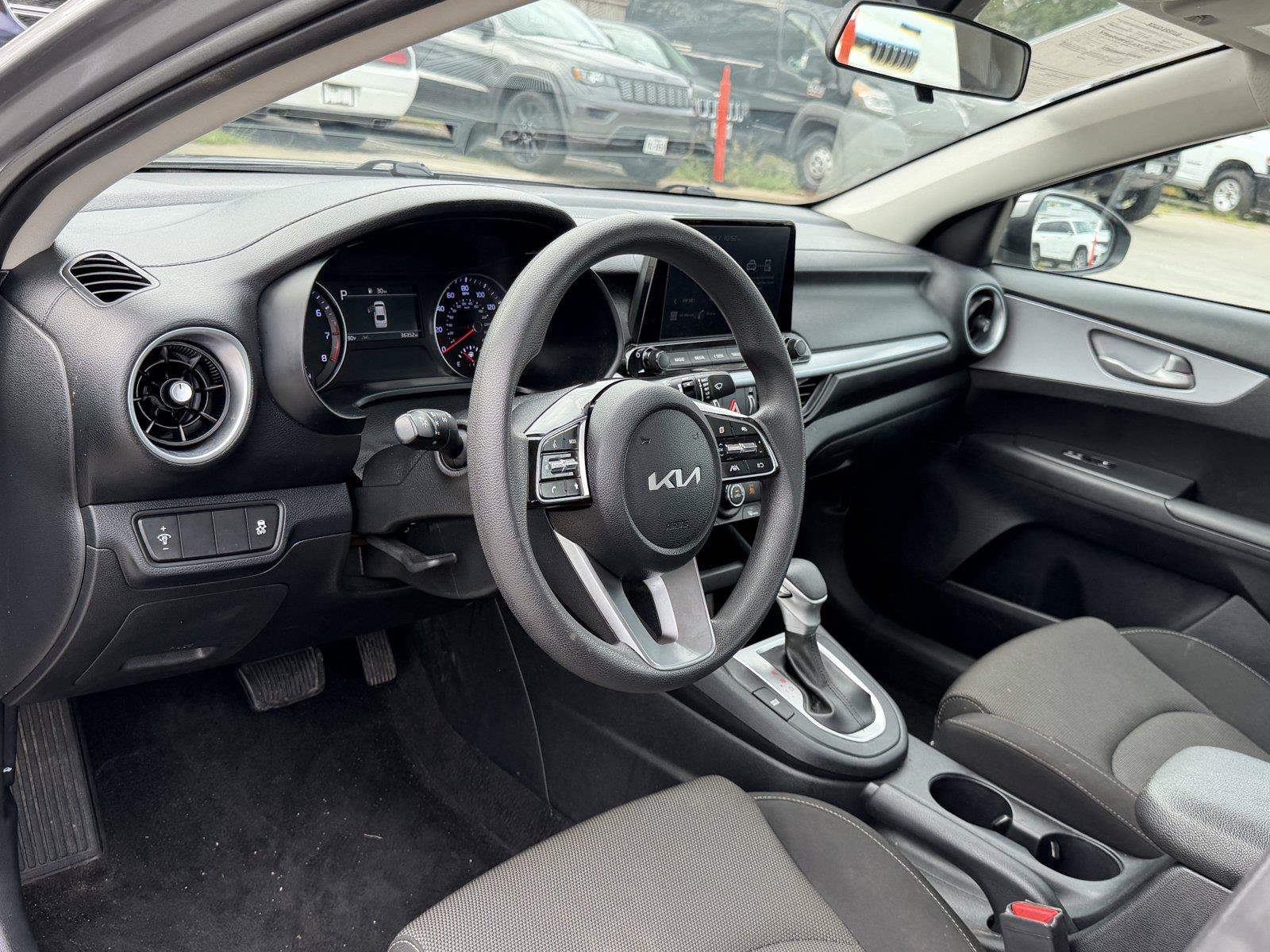 Used 2024 Kia Forte LXS FWD image 16