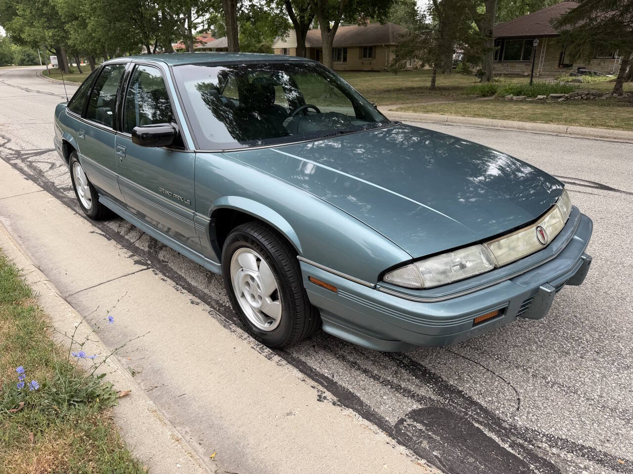 Used 1993 Pontiac Grand Prix LE FWD image 7