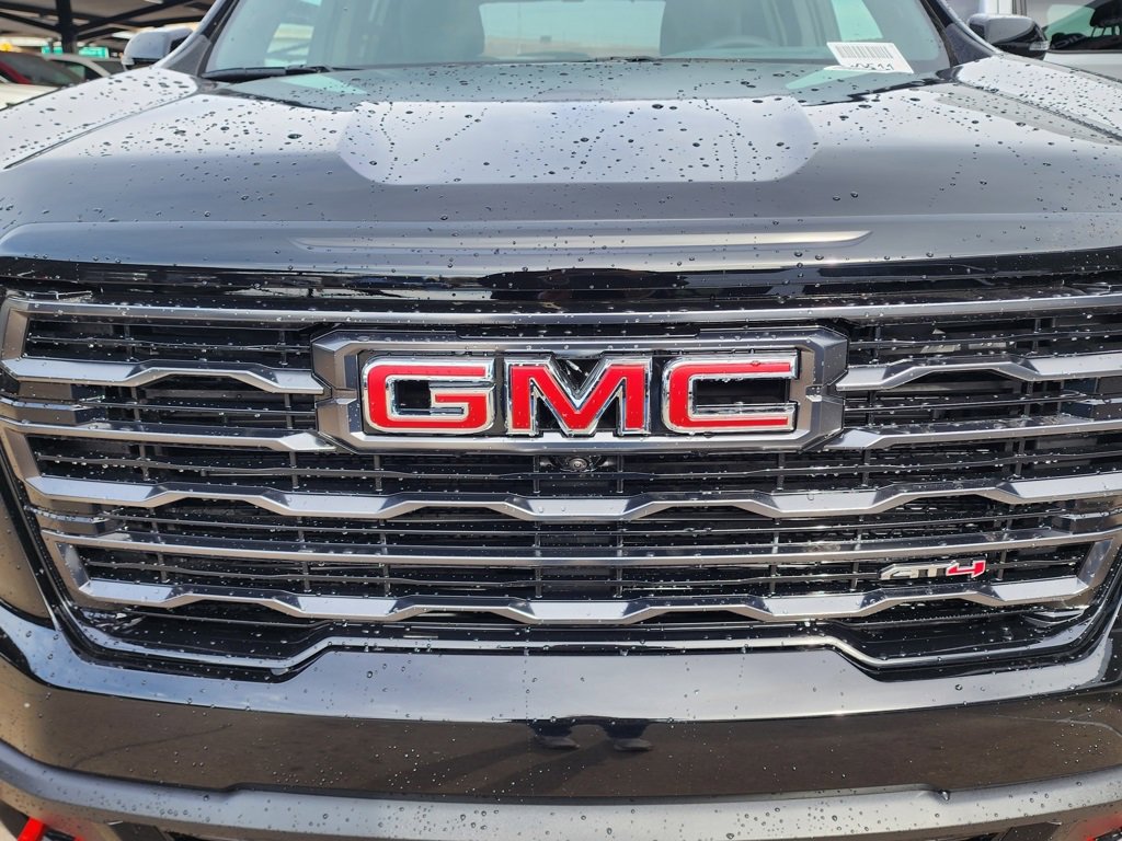 New 2026 GMC Acadia AT4 w/ Luxury Package image 9