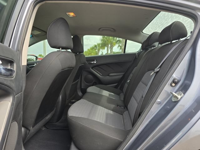 Used 2017 Kia Forte S FWD image 15