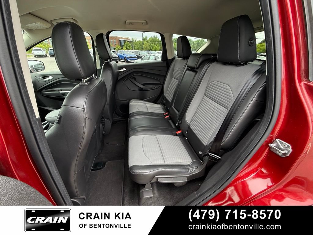 Used 2019 Ford Escape SE FWD image 26