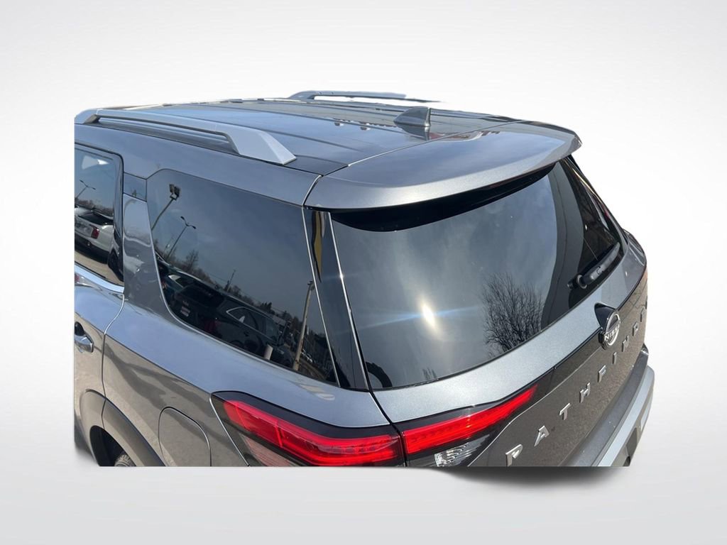 Certified 2024 Nissan Pathfinder SL image 34