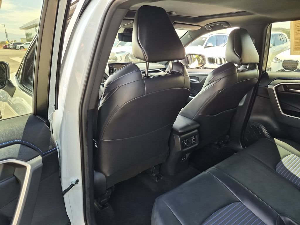 Used 2020 Toyota RAV4 XSE w/ Carpet Mat Package AWD/4WD image 35
