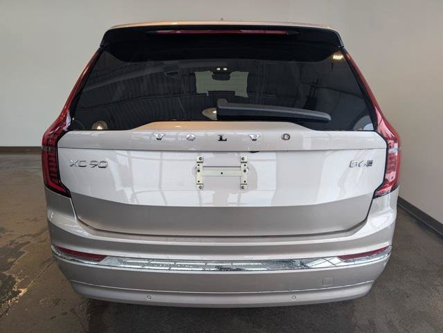 New 2026 Volvo XC90 B6 Plus w/ Protection Package AWD/4WD image 4