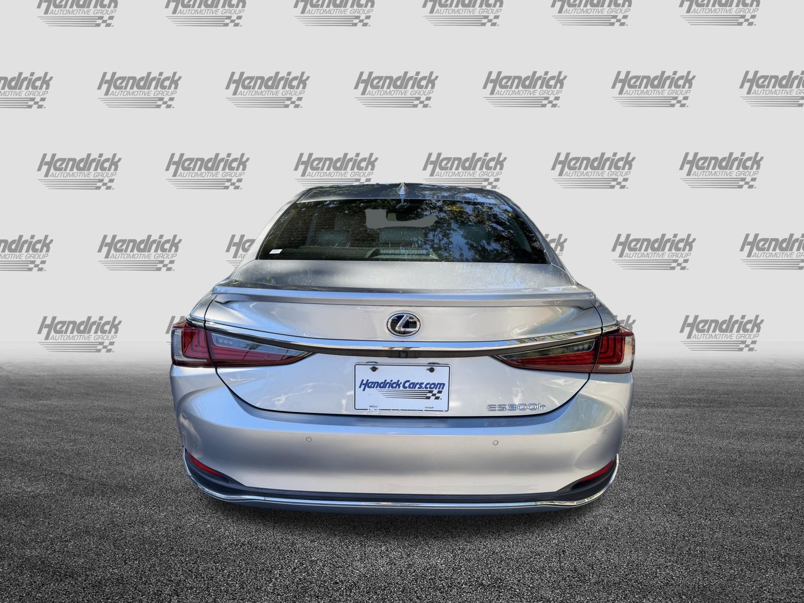 Used 2022 Lexus ES 300h Ultra Luxury FWD image 8