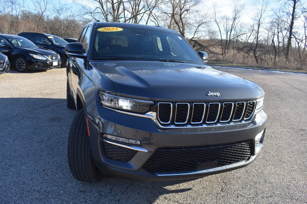 Certified 2025 Jeep Grand Cherokee Limited AWD/4WD image 10
