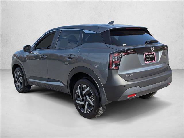 Used 2025 Nissan Kicks SV w/ Charging Package image 5