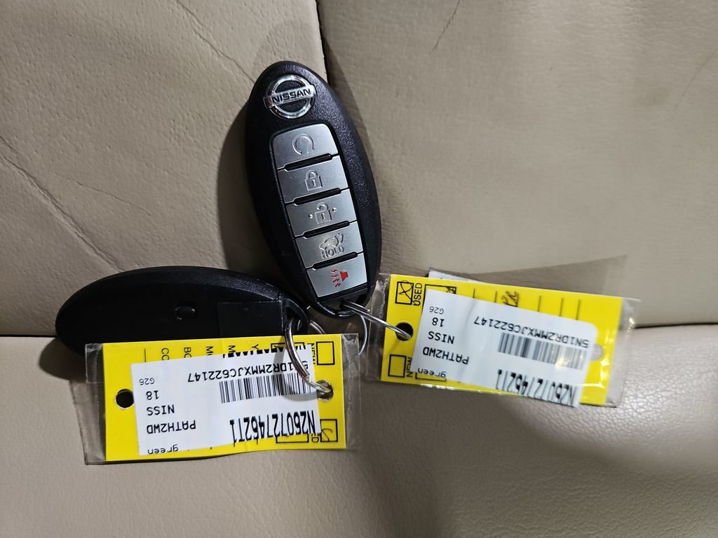 Used 2018 Nissan Pathfinder SL AWD/4WD image 29