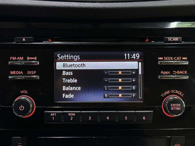 Used 2016 Nissan Rogue SV image 48