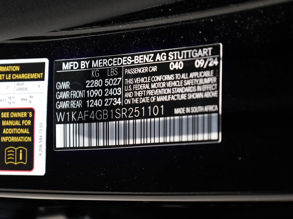 Used 2025 Mercedes-Benz C 300 Sedan image 43