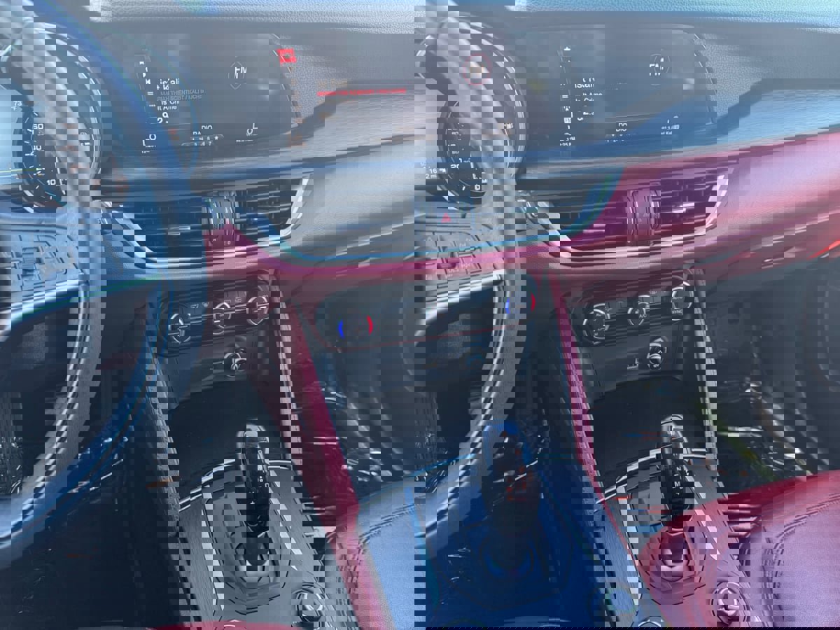 Used 2019 Alfa Romeo Stelvio image 9