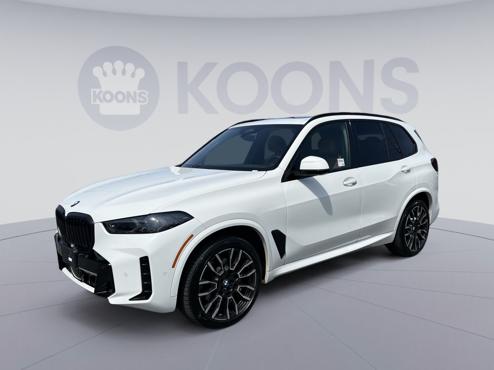 Used 2024 BMW X5 xDrive40i w/ M Sport Package AWD/4WD image 1