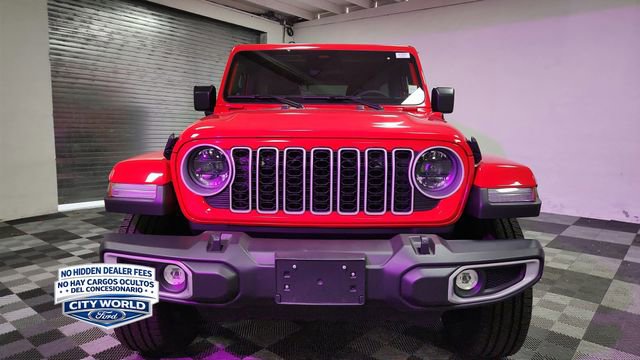 Used 2025 Jeep Wrangler Unlimited Sahara w/ Safety Group AWD/4WD image 3