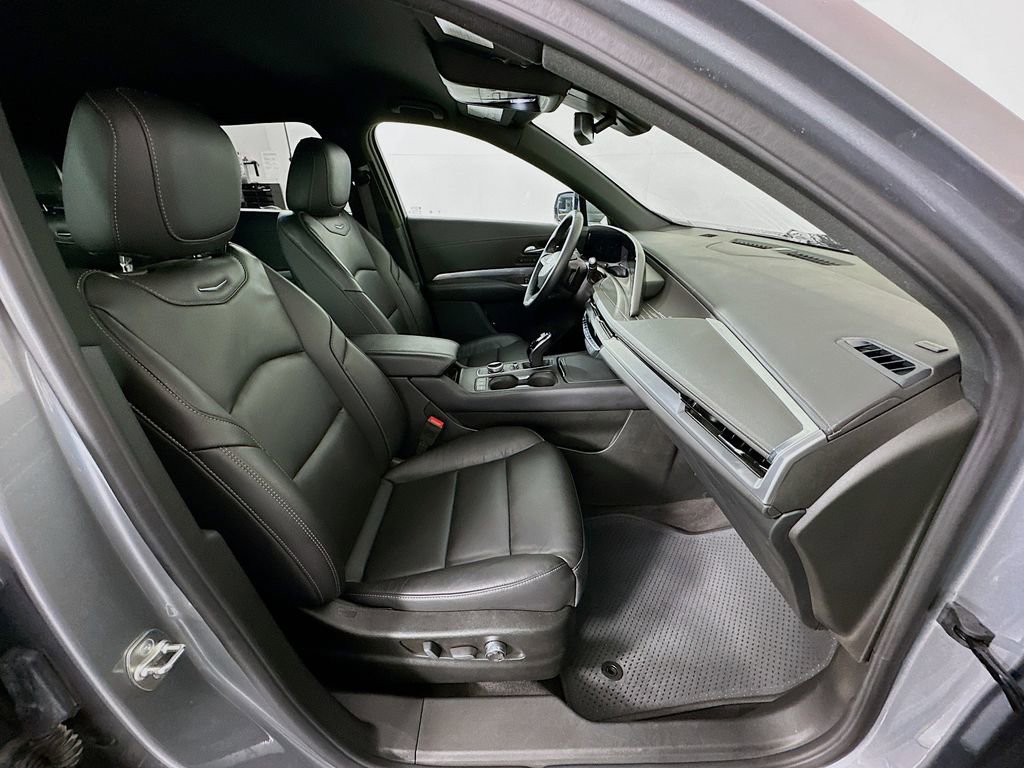 Used 2024 Cadillac XT4 Premium Luxury image 27