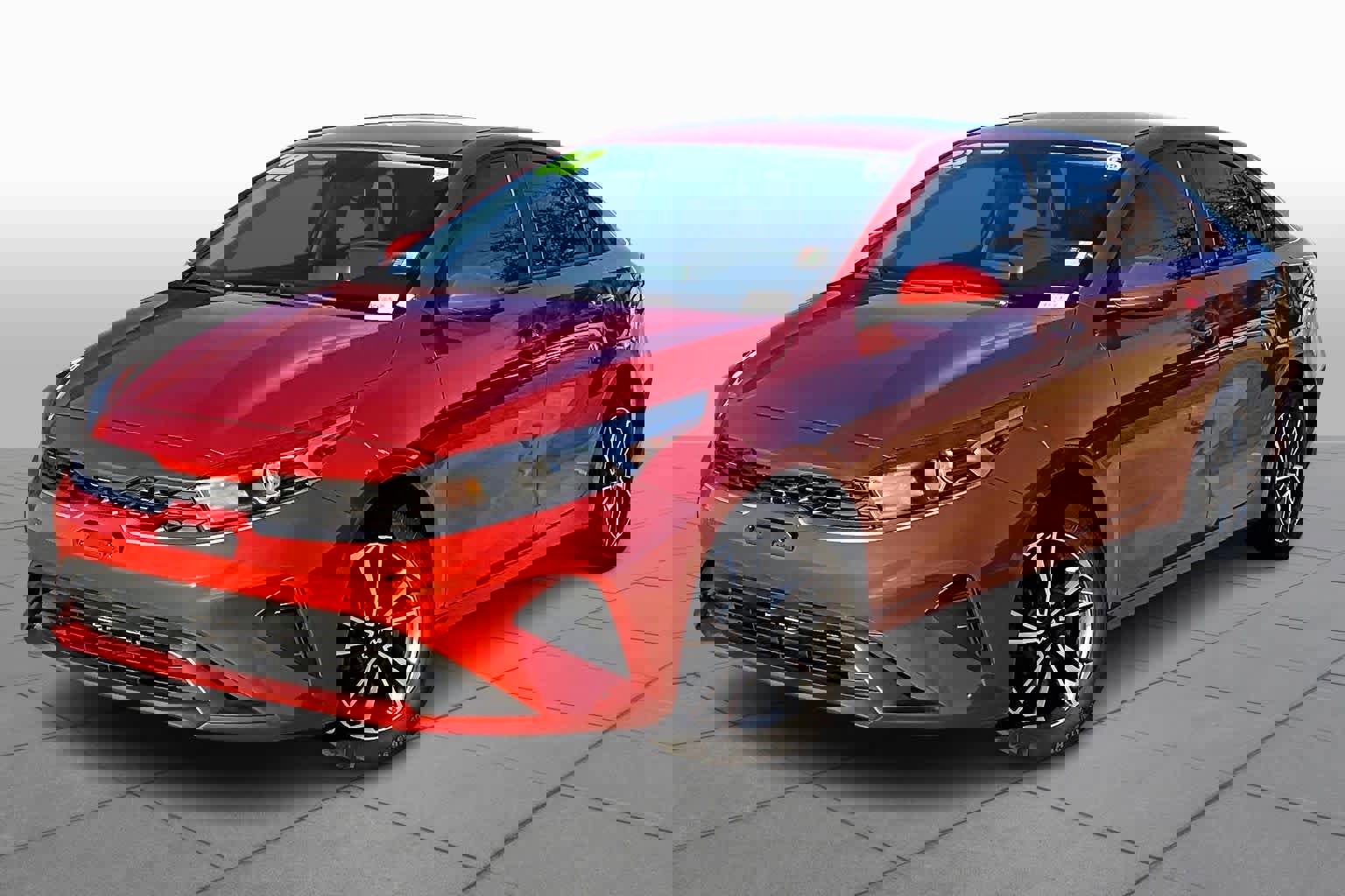 Used 2022 Kia Forte LXS image 2