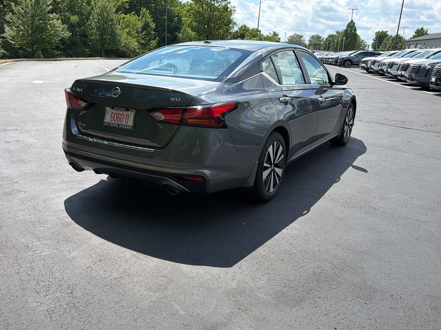 Used 2021 Nissan Altima 2.5 SV w/ SV Premium Package FWD image 6