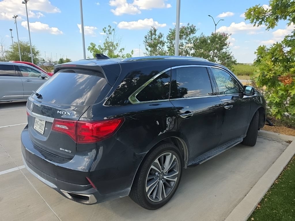 Used 2017 Acura MDX w/ Technology Package AWD/4WD image 3