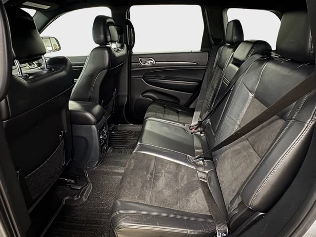 Used 2018 Jeep Grand Cherokee Altitude AWD/4WD image 13