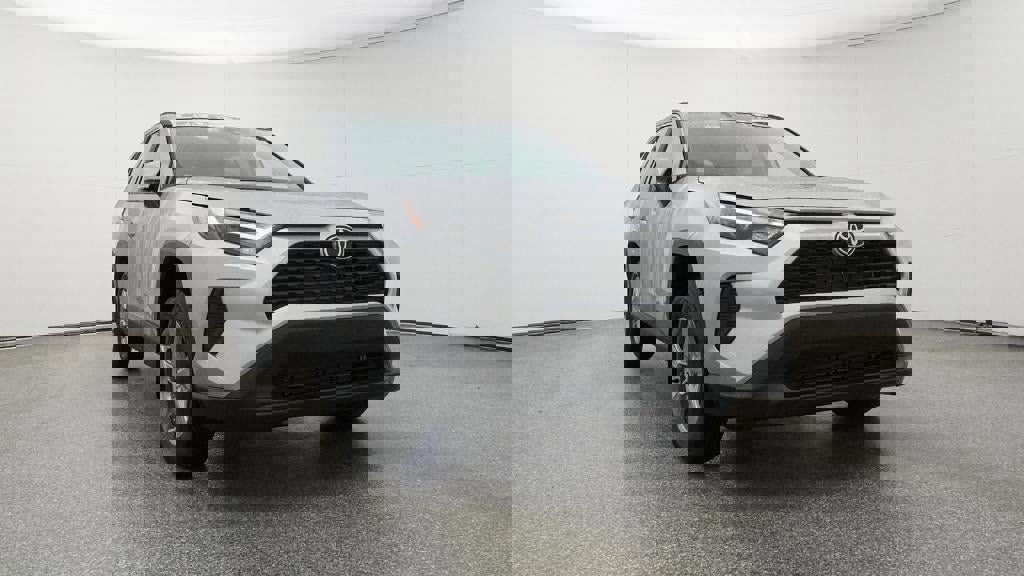 New 2025 Toyota RAV4 XLE image 30