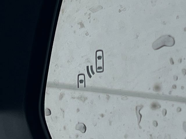 Used 2022 Toyota Highlander XLE image 42