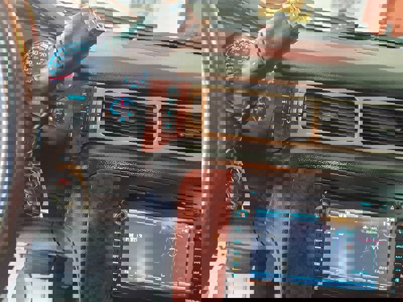 Used 2013 Chevrolet Suburban LTZ image 34