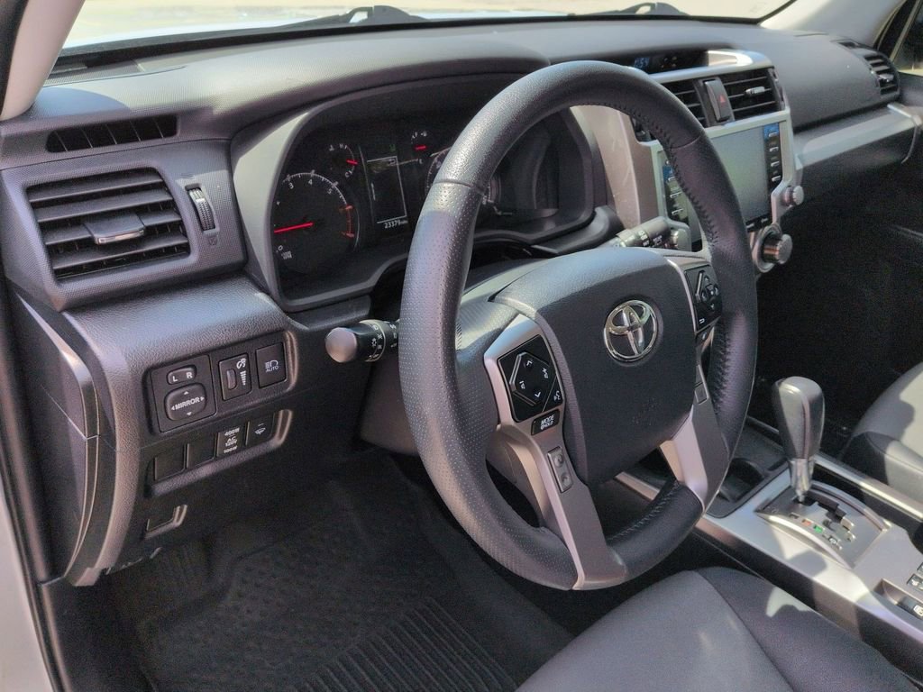 Used 2022 Toyota 4Runner SR5 Premium w/ Moonroof Package image 17